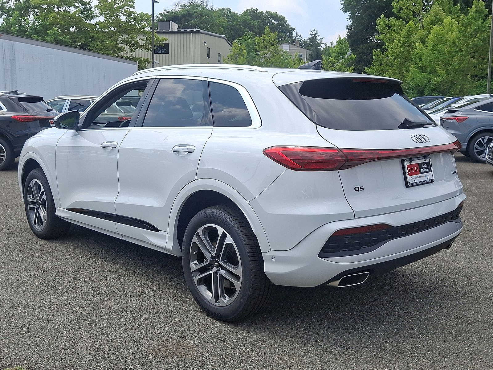Thumbnail: 2025 Audi Q5 - 11