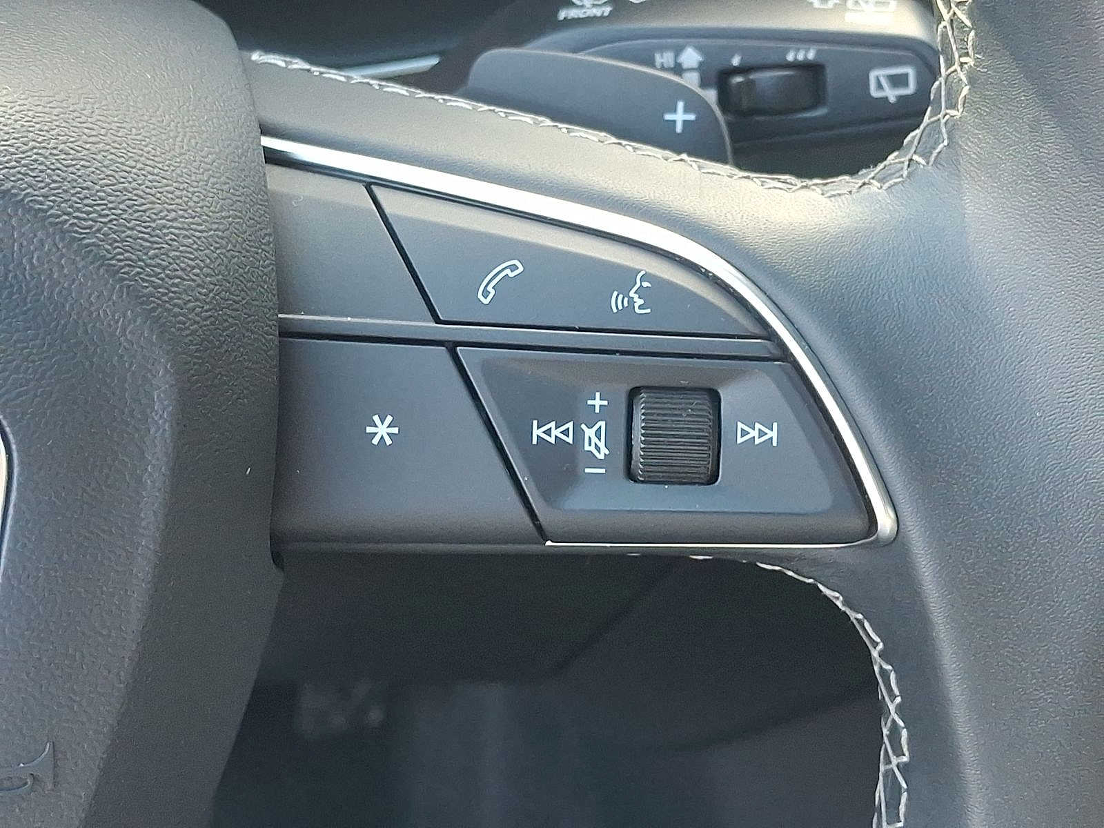 Thumbnail: 2025 Audi Q7 - 15