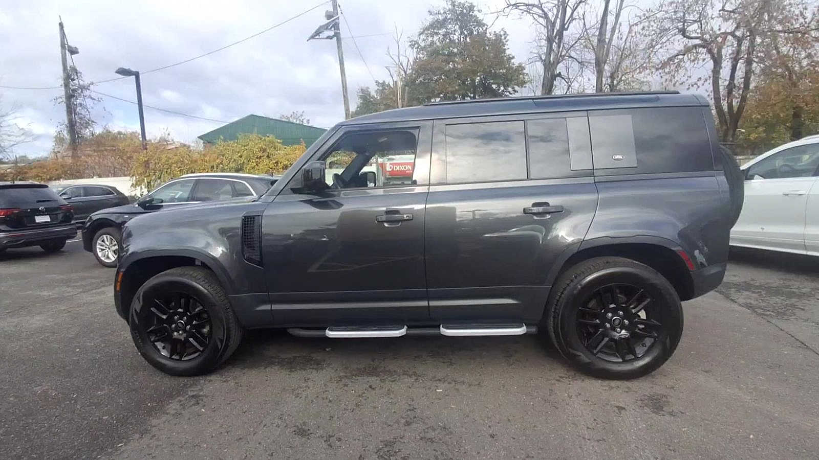 Thumbnail: 2023 Land Rover Defender - 5