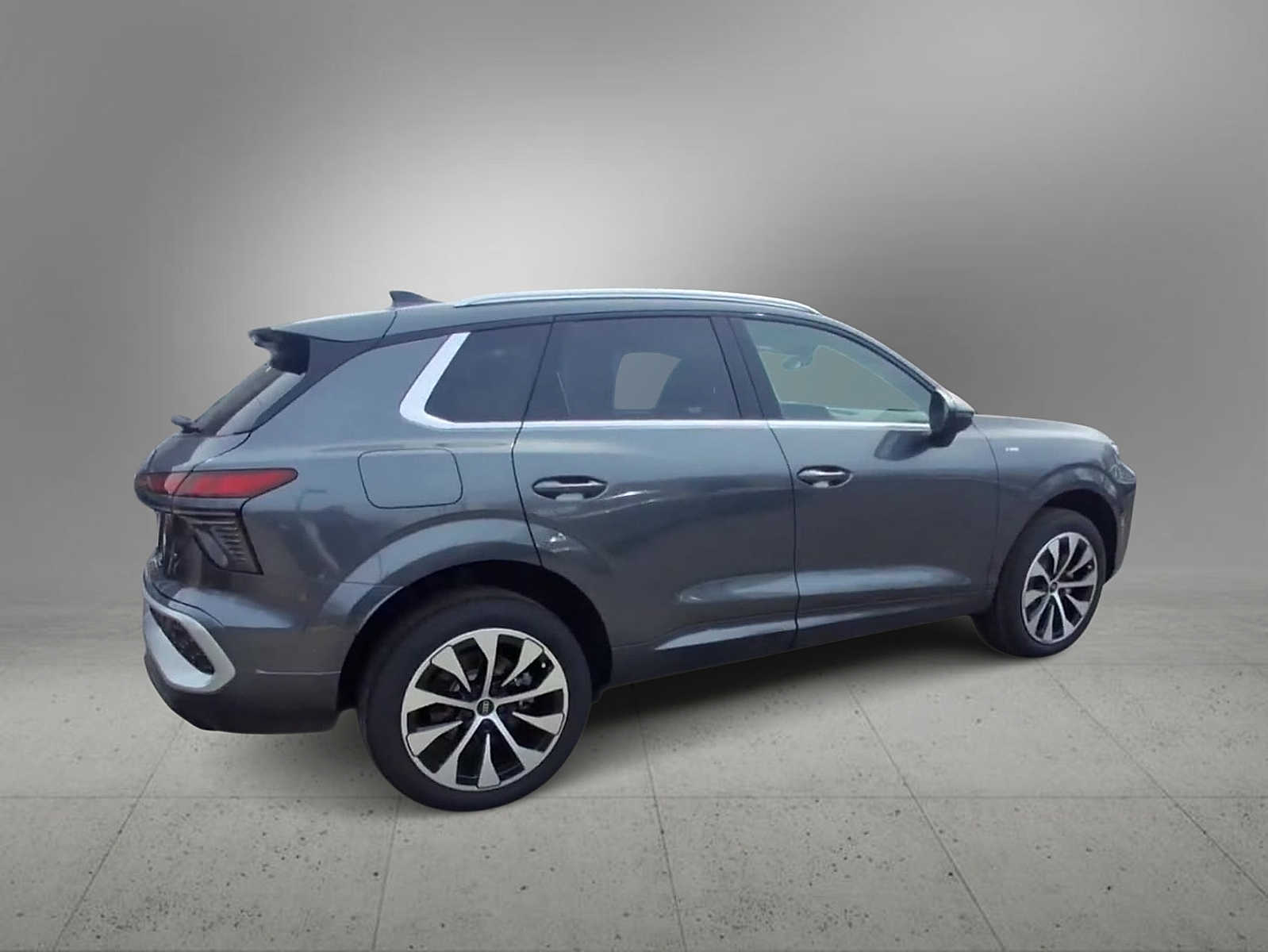 Thumbnail: 2026 Audi Q3 - 8