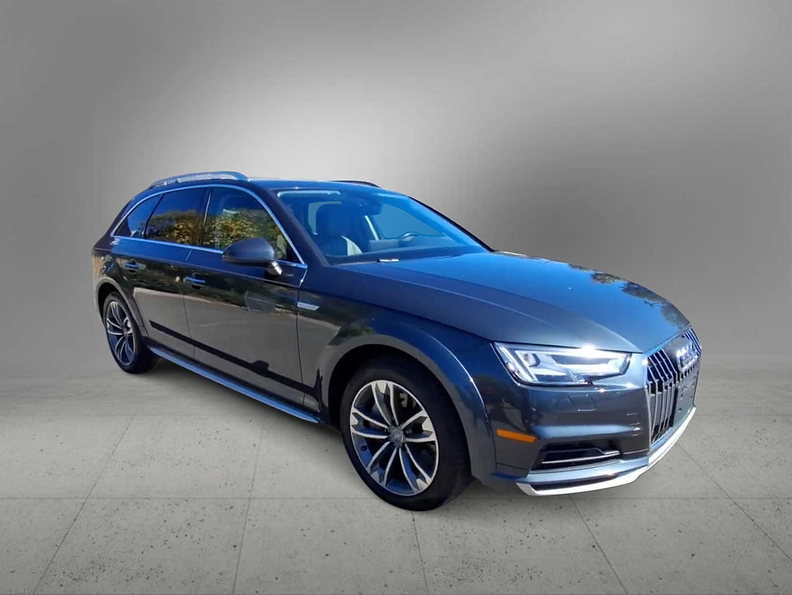 2018 Audi A4 Allroad Premium Plus photo 2