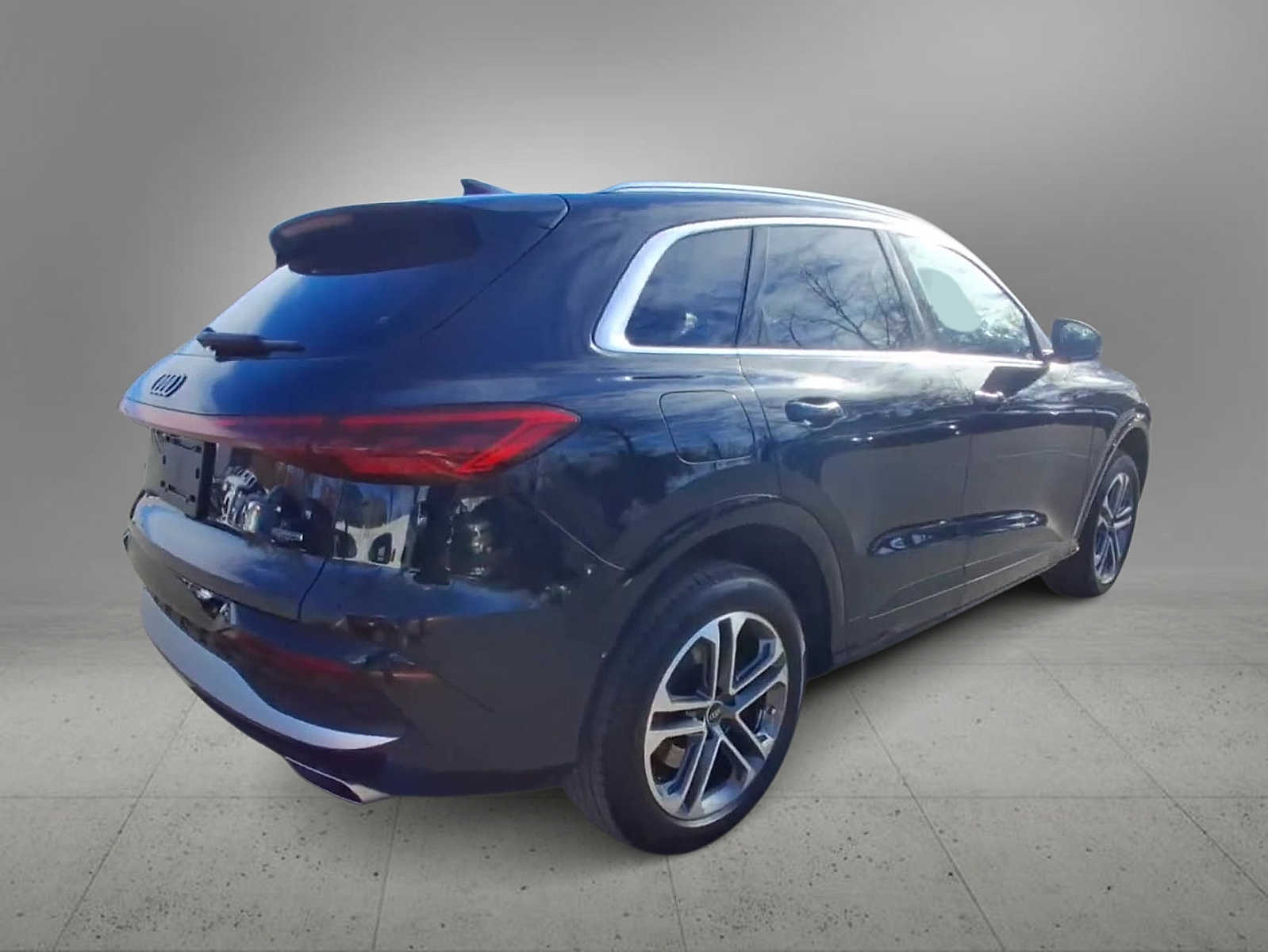 Thumbnail: 2025 Audi Q5 - 8