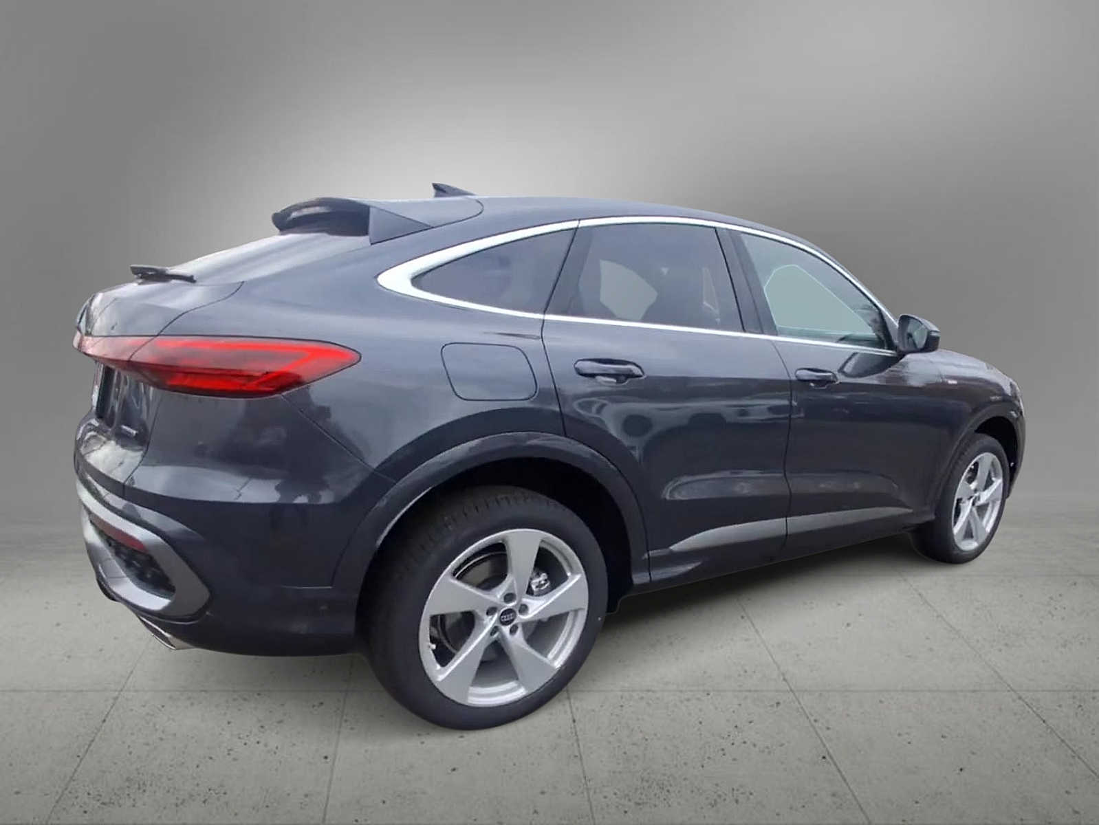 Thumbnail: 2025 Audi Q5 - 8