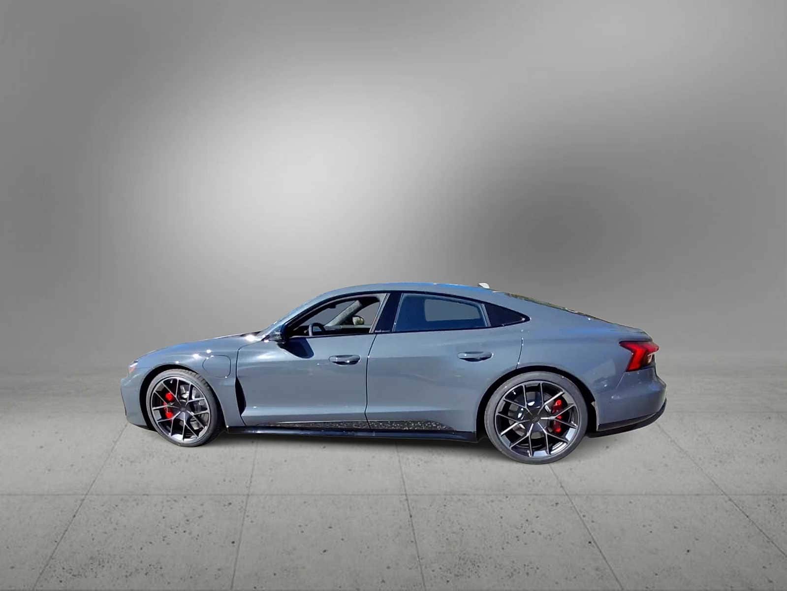 Thumbnail: 2026 Audi RS e-tron GT - 5