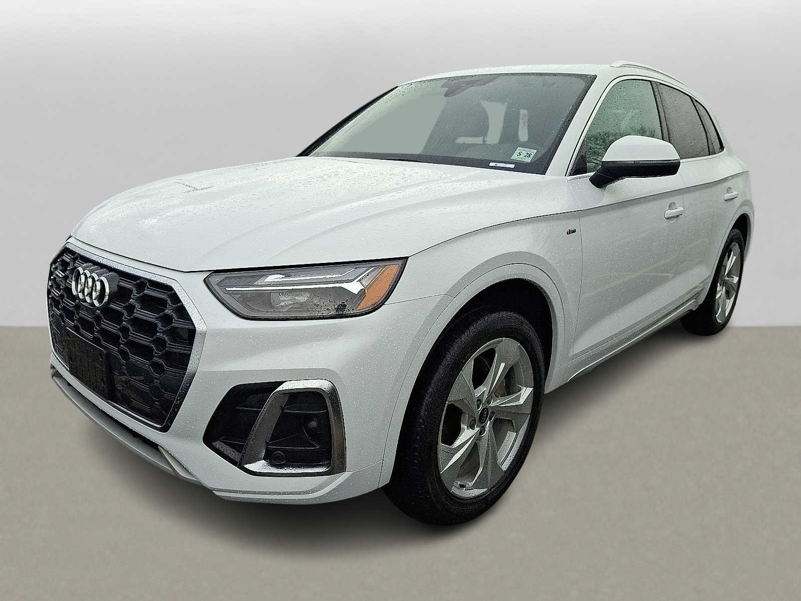 Thumbnail: 2023 Audi Q5 - 1