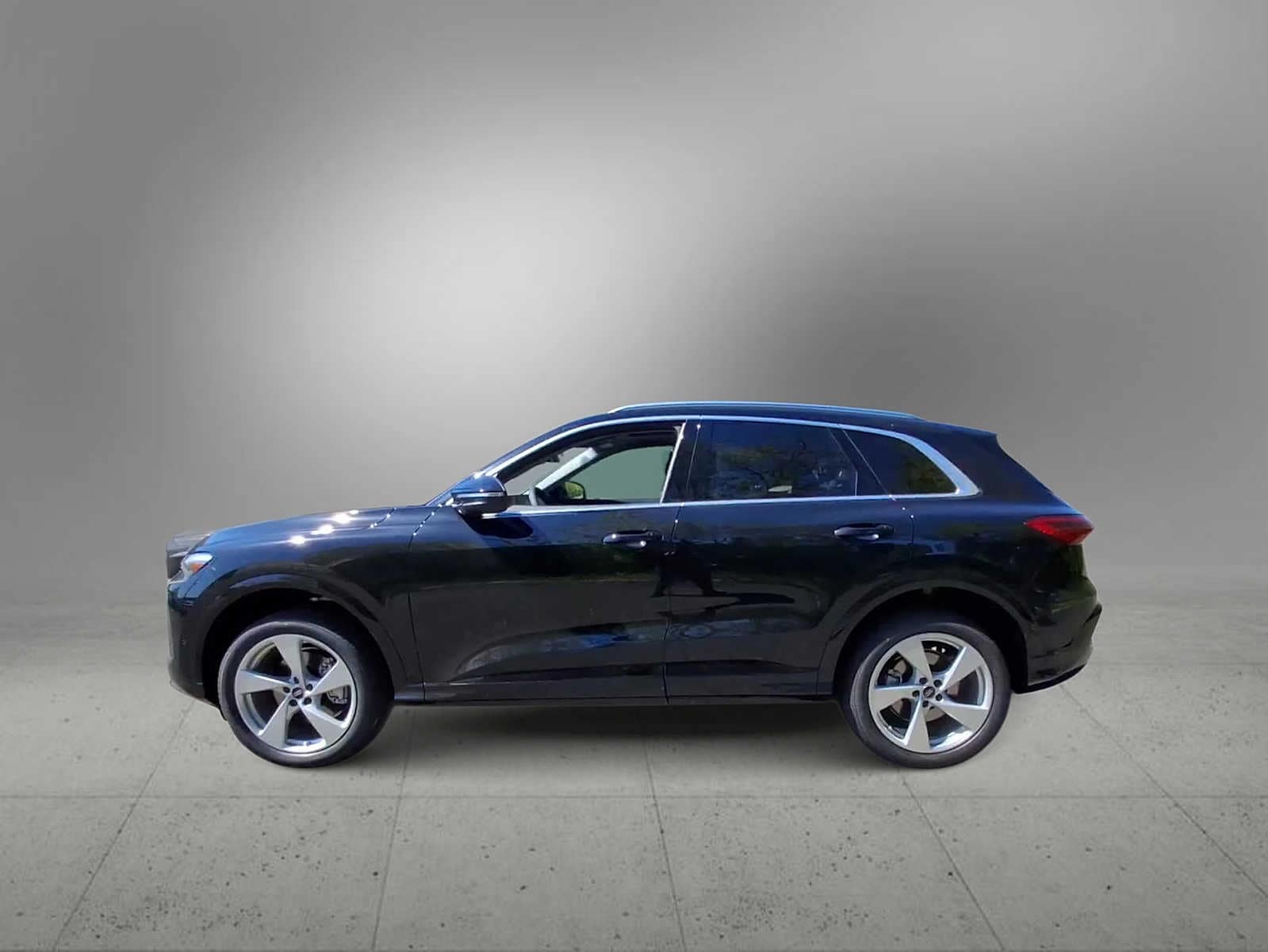 Thumbnail: 2026 Audi Q5 - 5