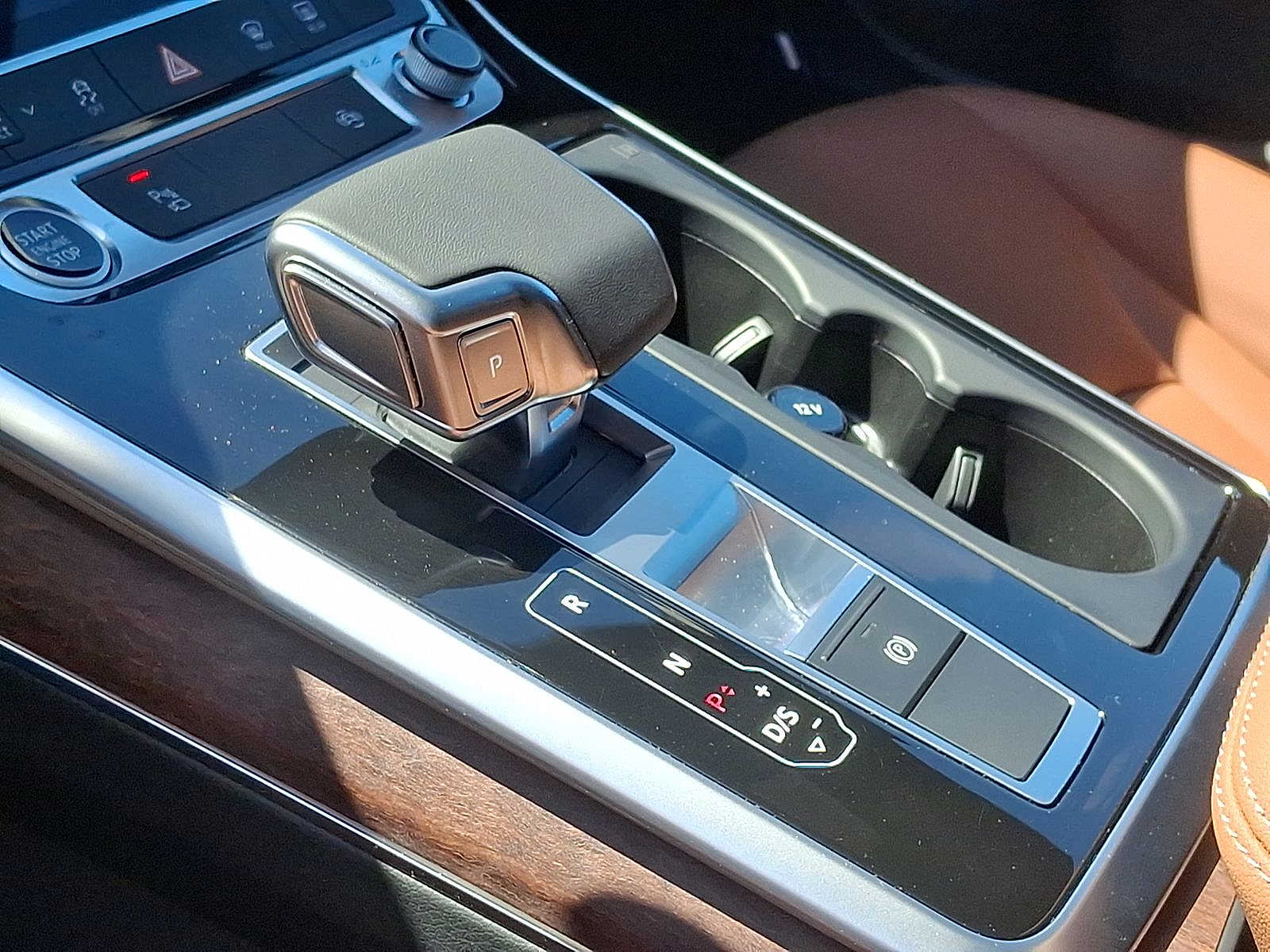 Thumbnail: 2026 Audi Q7 - 12