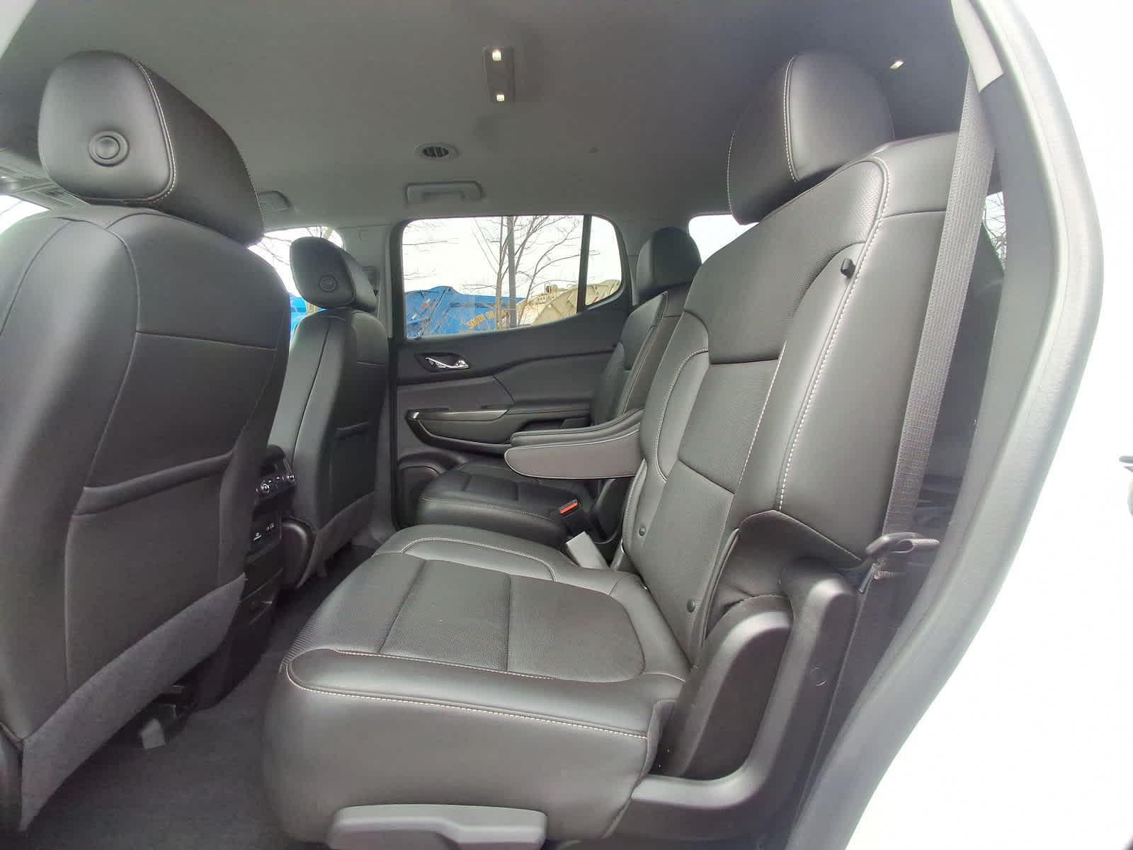 2023 GMC Acadia SLT 20