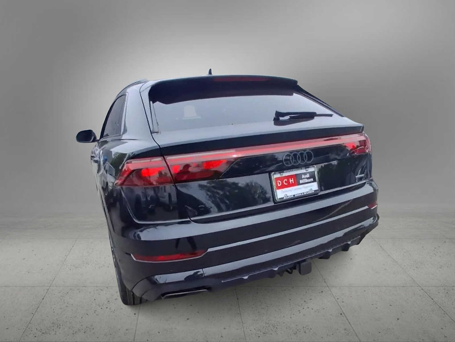 Thumbnail: 2026 Audi Q8 - 7