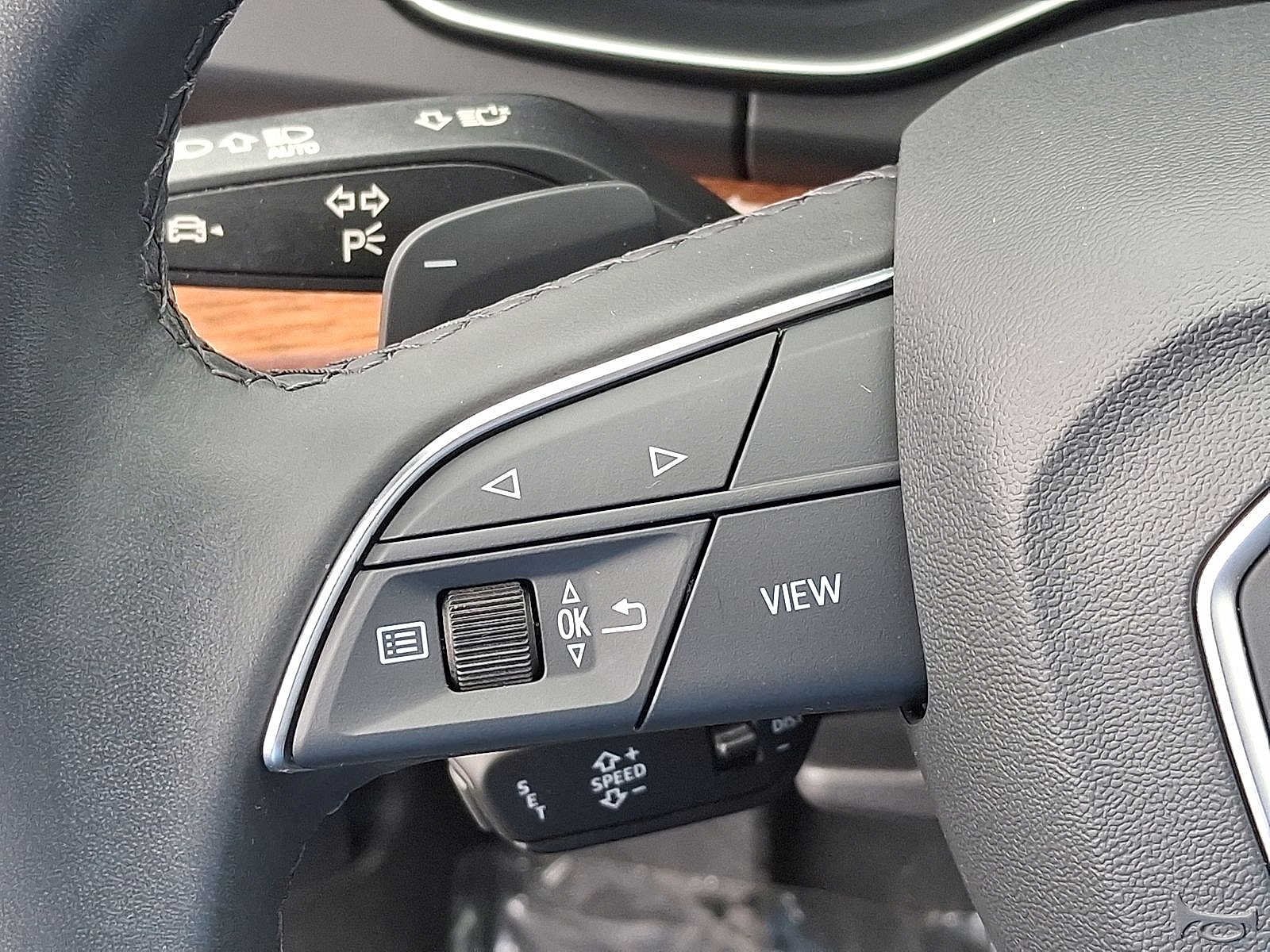 Thumbnail: 2023 Audi Q5 - 17