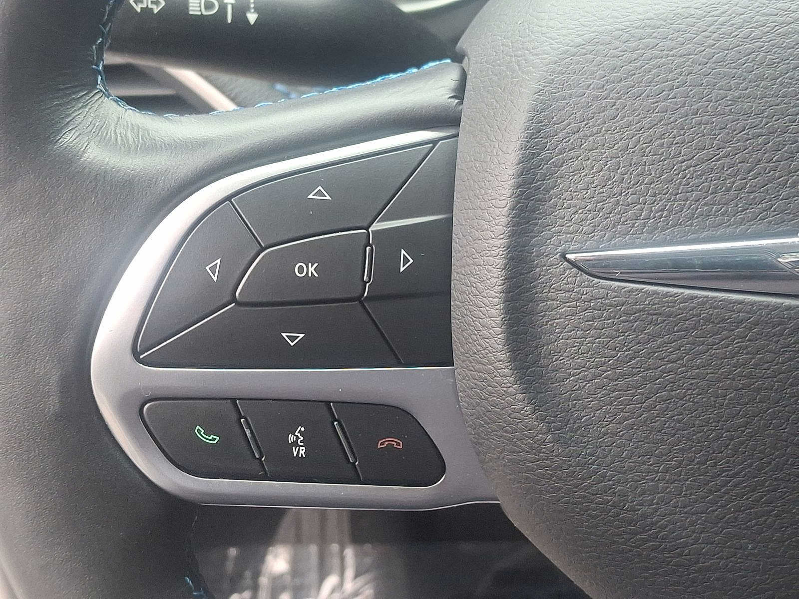 2021 Chrysler Pacifica Touring L 16