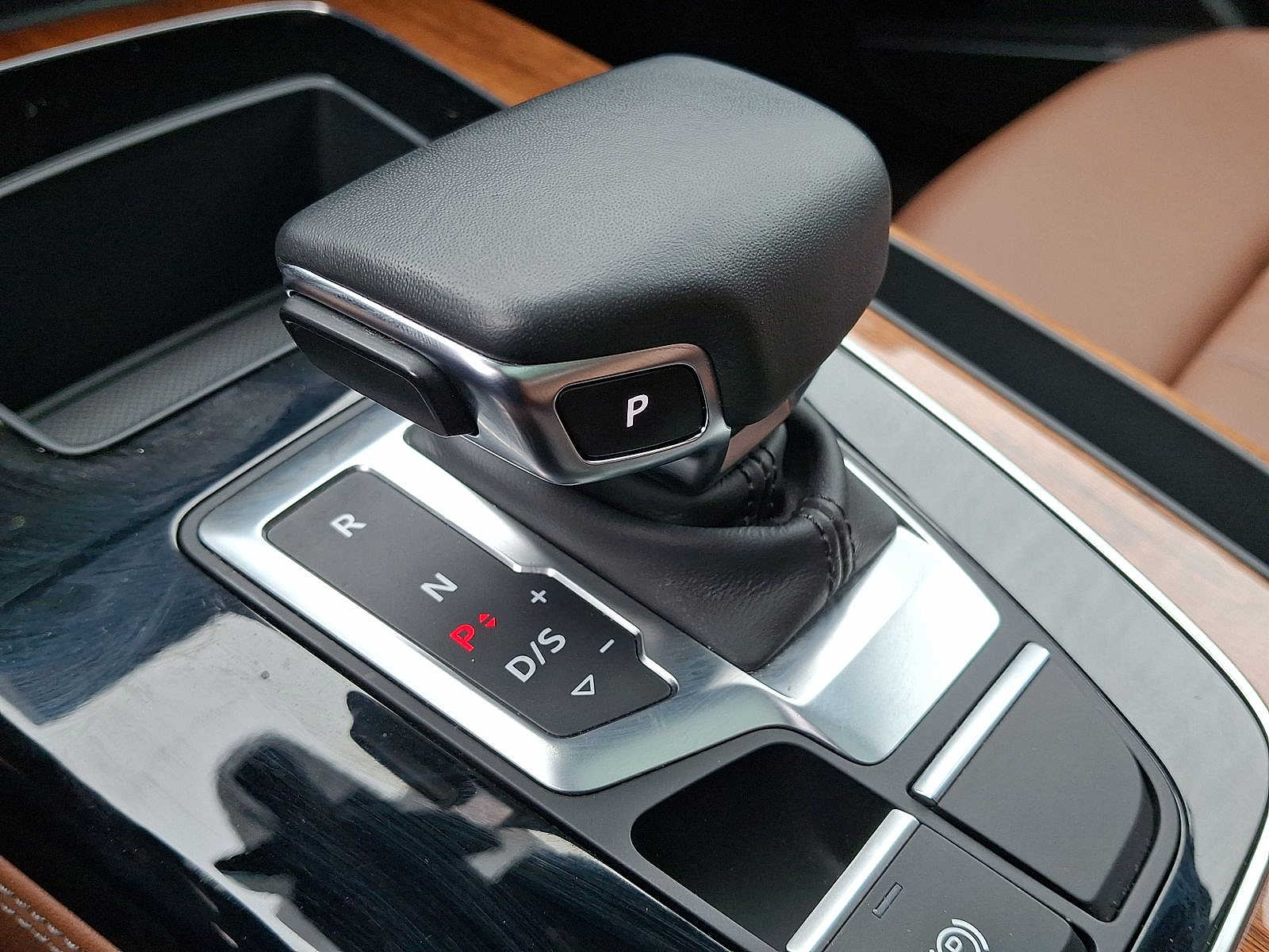 Thumbnail: 2022 Audi Q5 - 12