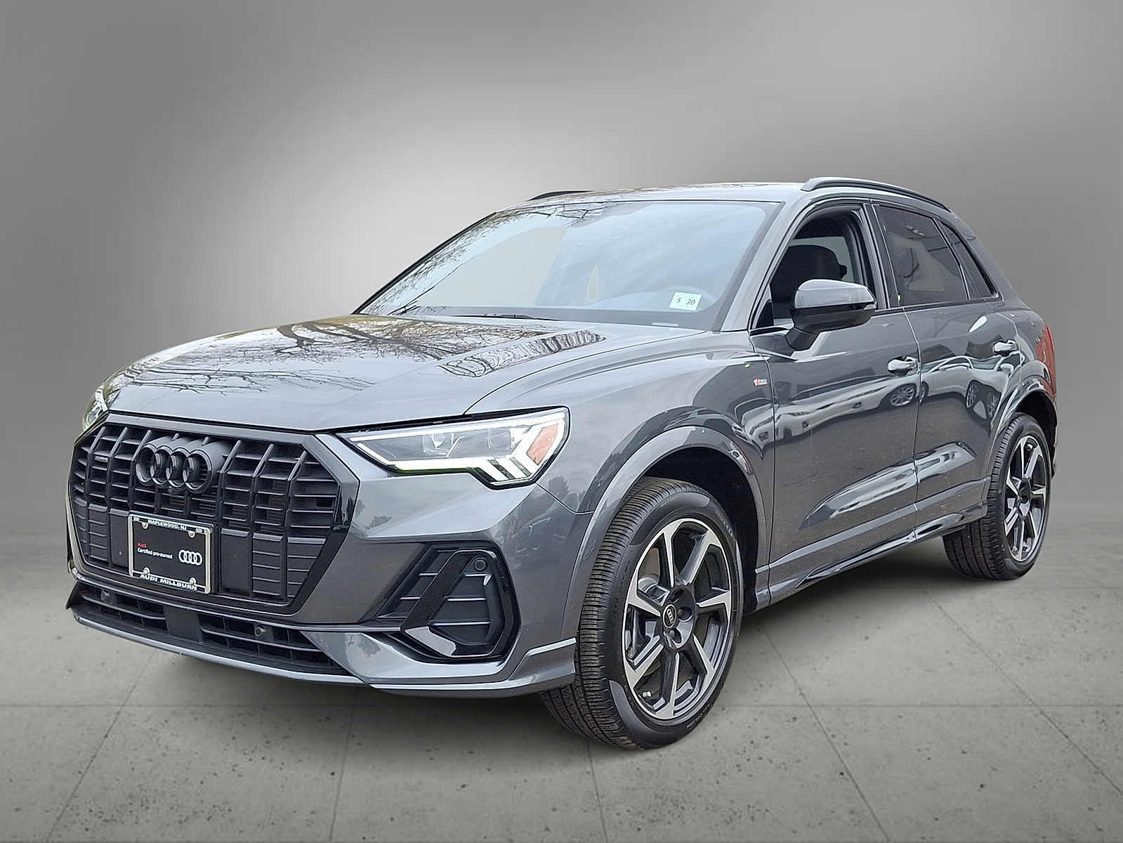 Thumbnail: 2025 Audi Q3 - 1