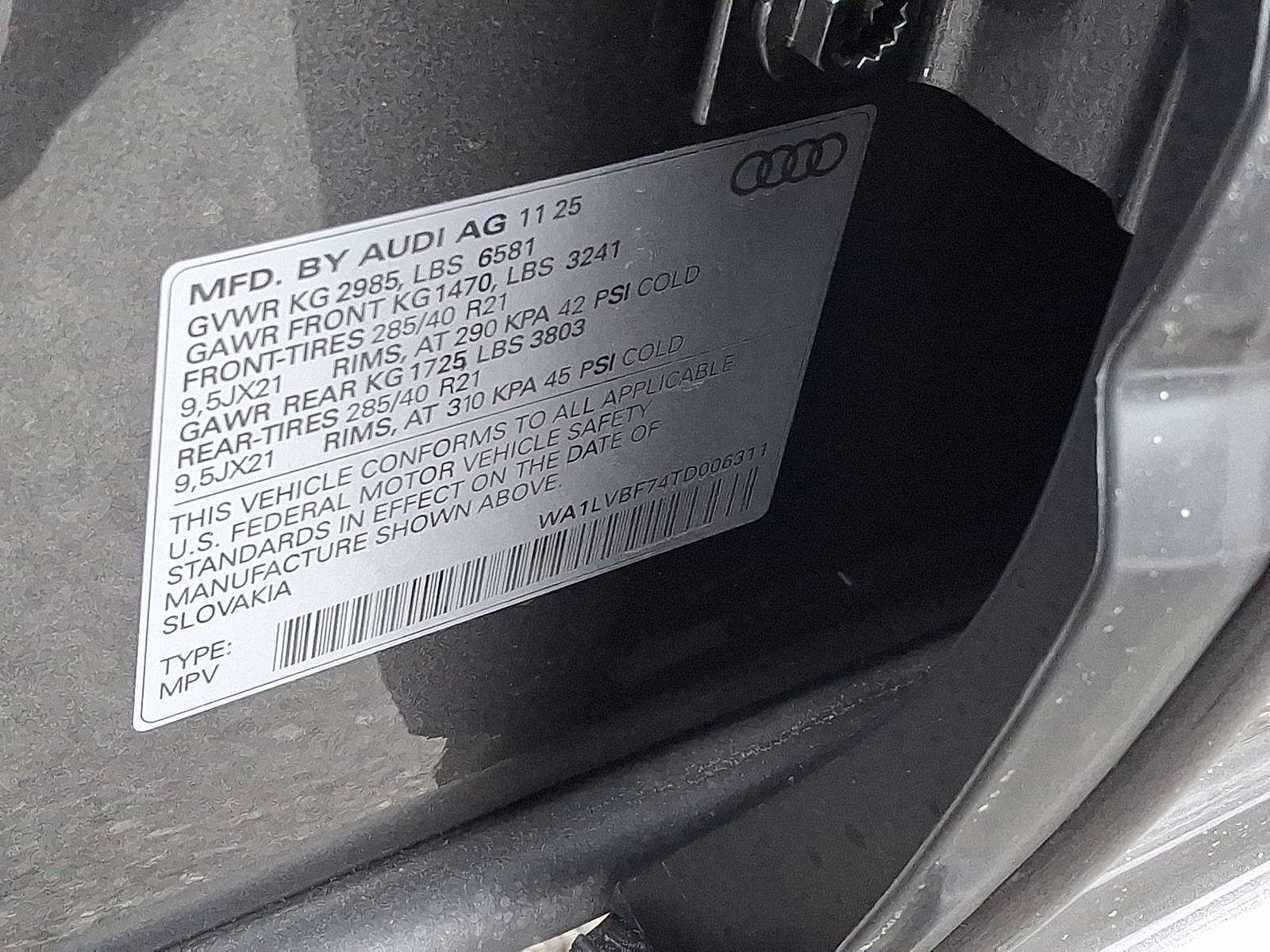 Thumbnail: 2026 Audi Q7 - 17