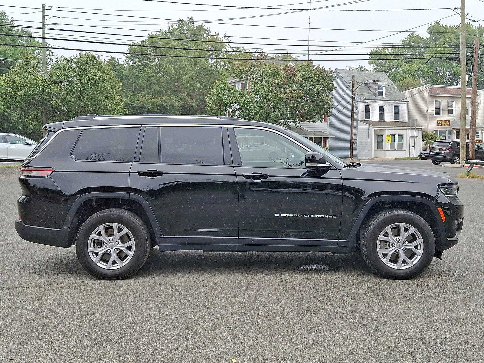 Thumbnail: 2022 Jeep Grand Cherokee - 26
