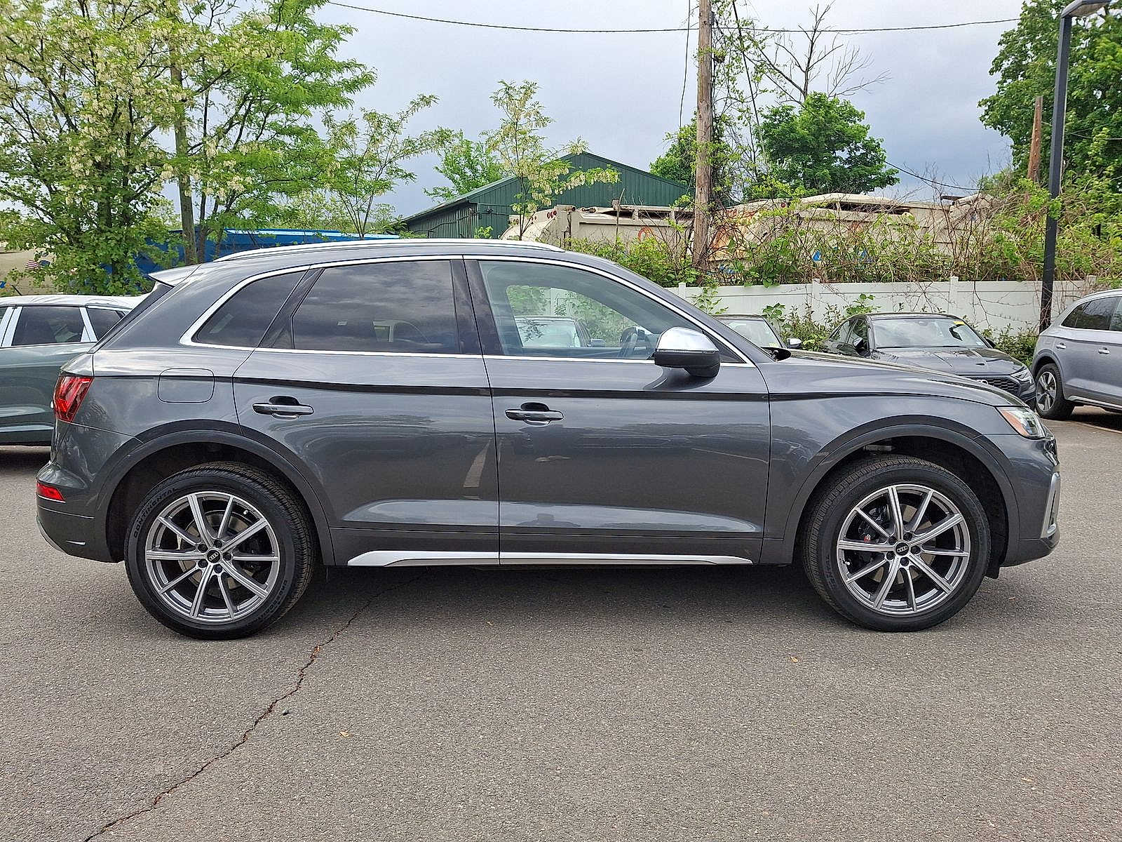 Thumbnail: 2023 Audi SQ5 - 22