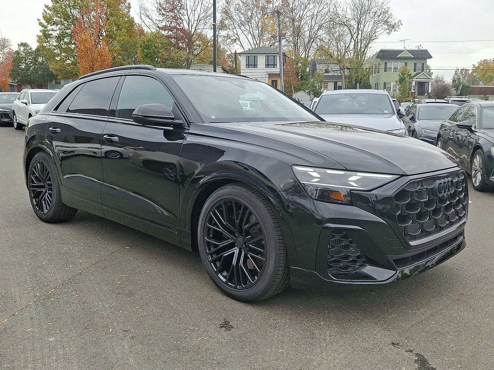 Thumbnail: 2026 Audi SQ8 - 10