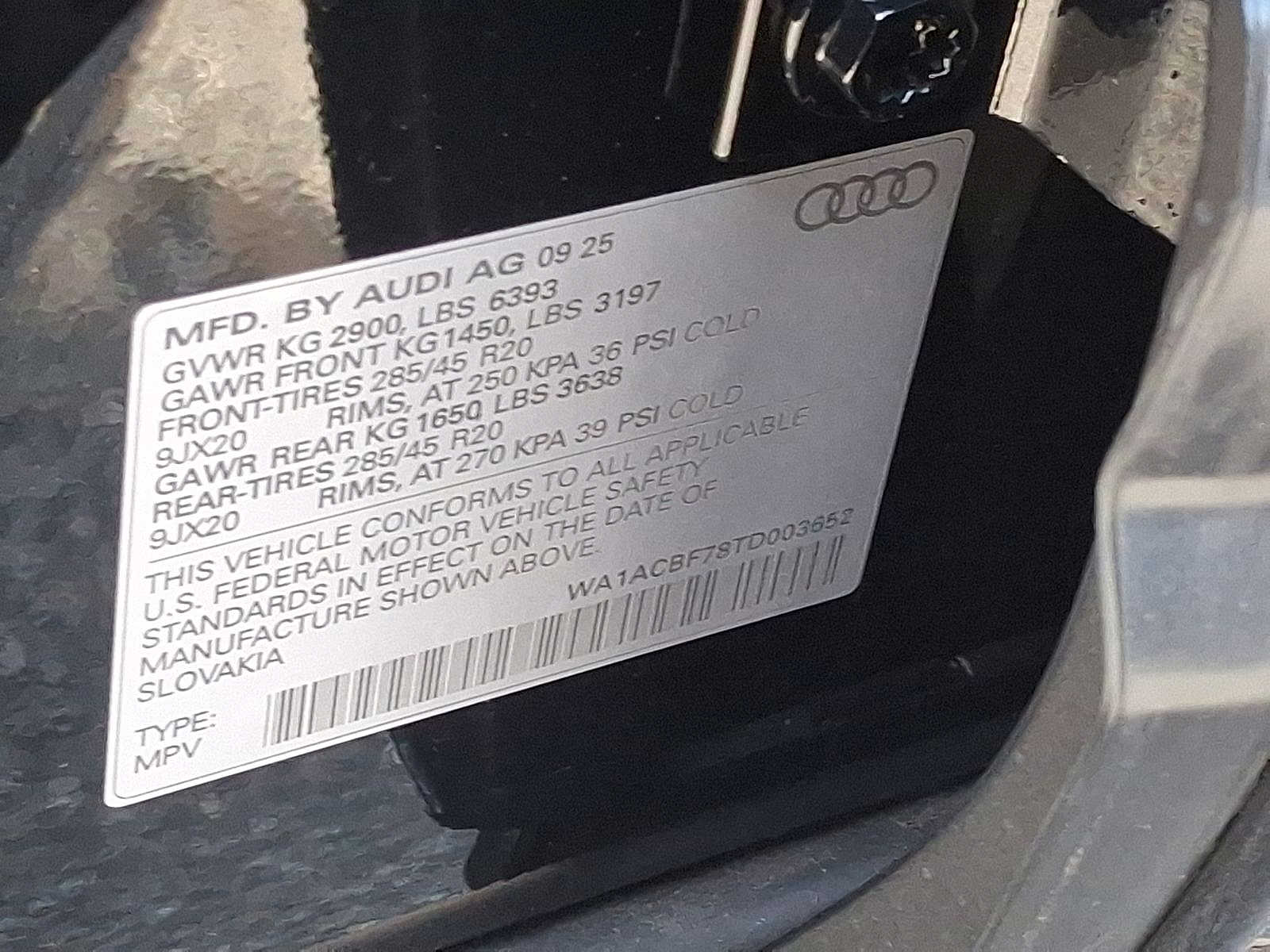 Thumbnail: 2026 Audi Q7 - 16