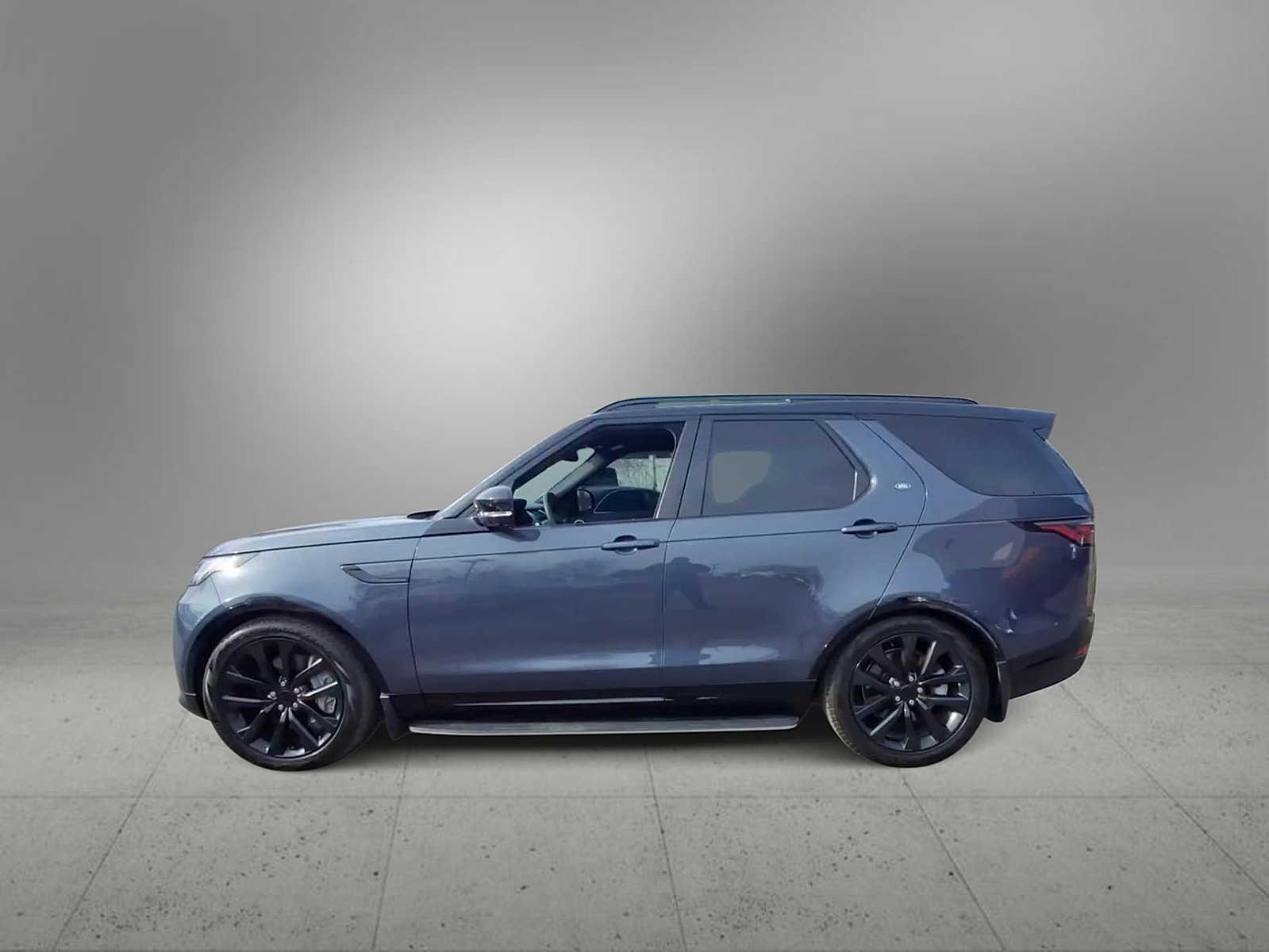 Thumbnail: 2024 Land Rover Discovery - 5