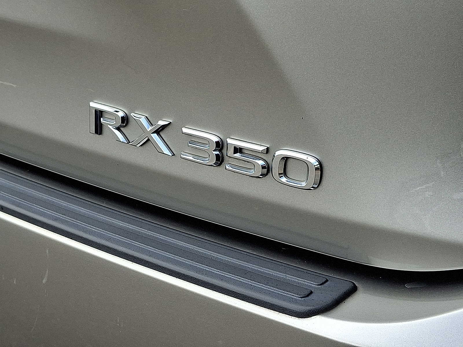 Thumbnail: 2018 Lexus RX - 24
