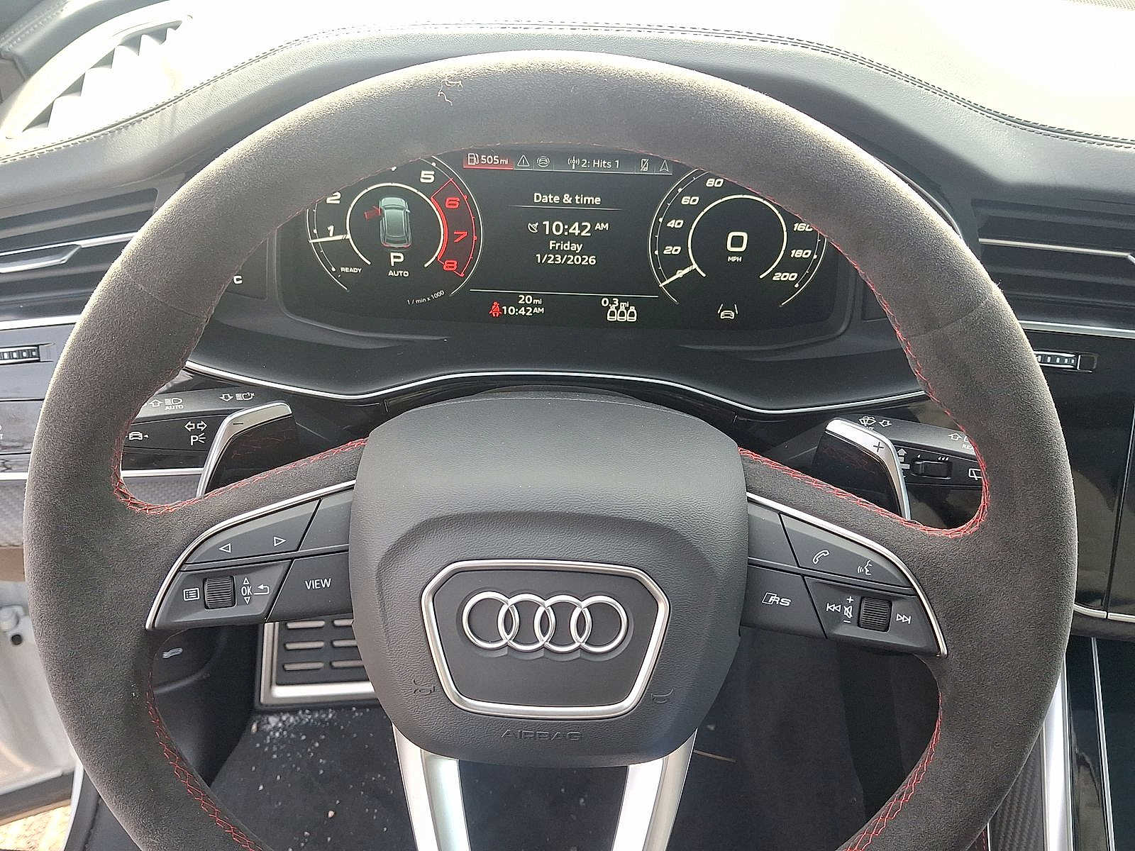 Thumbnail: 2025 Audi RS Q8 - 16