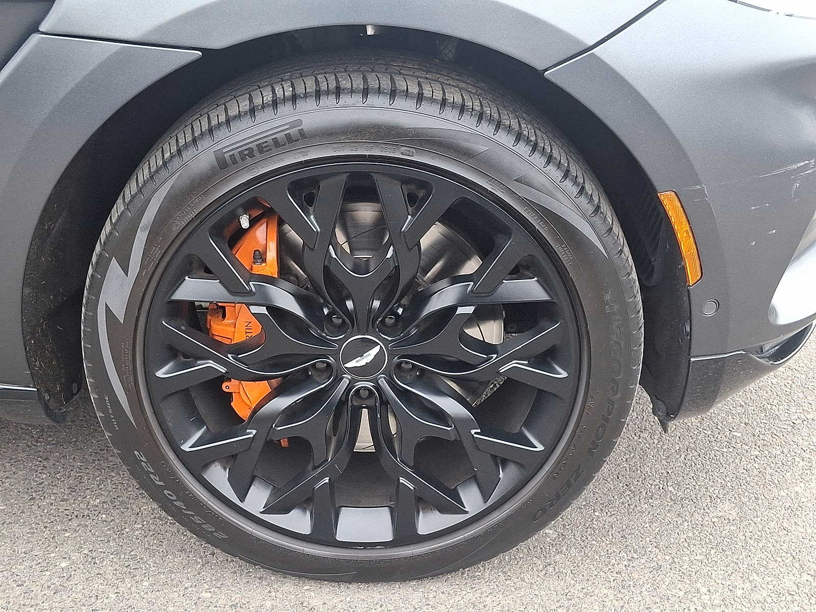 Thumbnail: 2021 Aston Martin DBX - 27