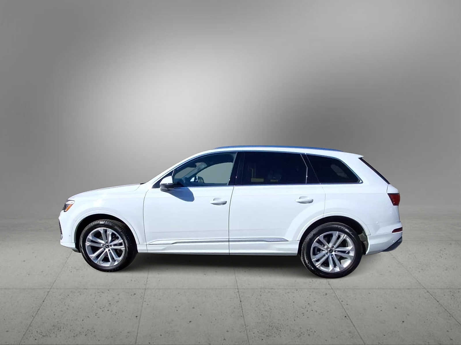 Thumbnail: 2025 Audi Q7 - 5