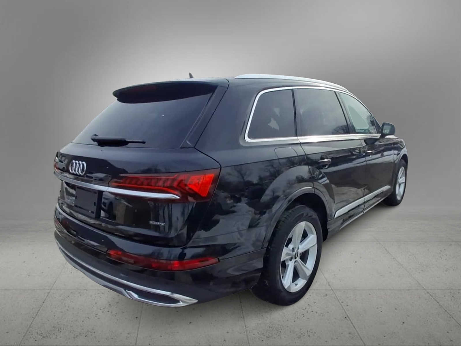Thumbnail: 2023 Audi Q7 - 7
