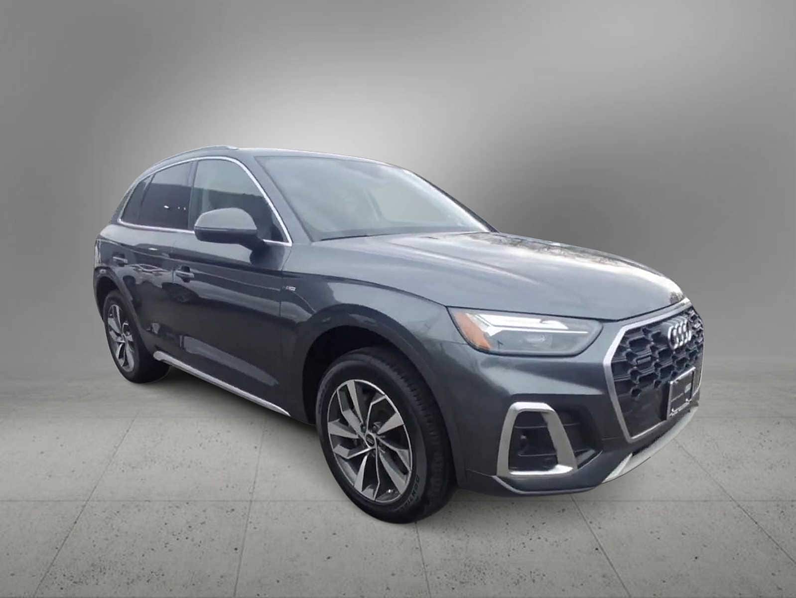 Thumbnail: 2022 Audi Q5 - 2