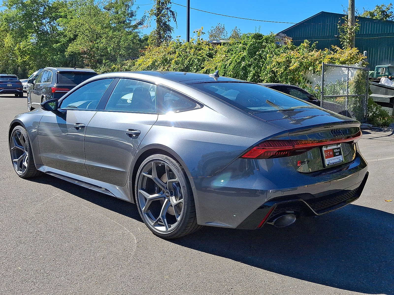 Thumbnail: 2026 Audi RS 7 - 12