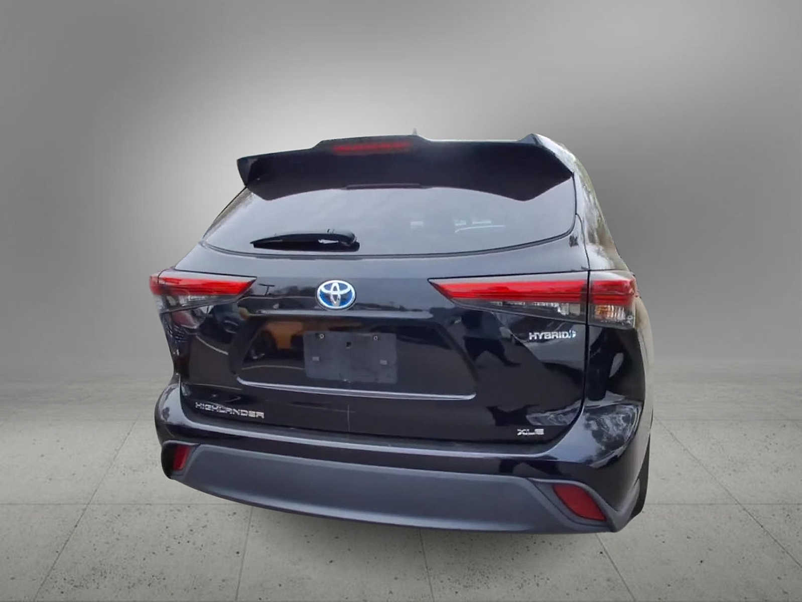 Thumbnail: 2022 Toyota Highlander - 7