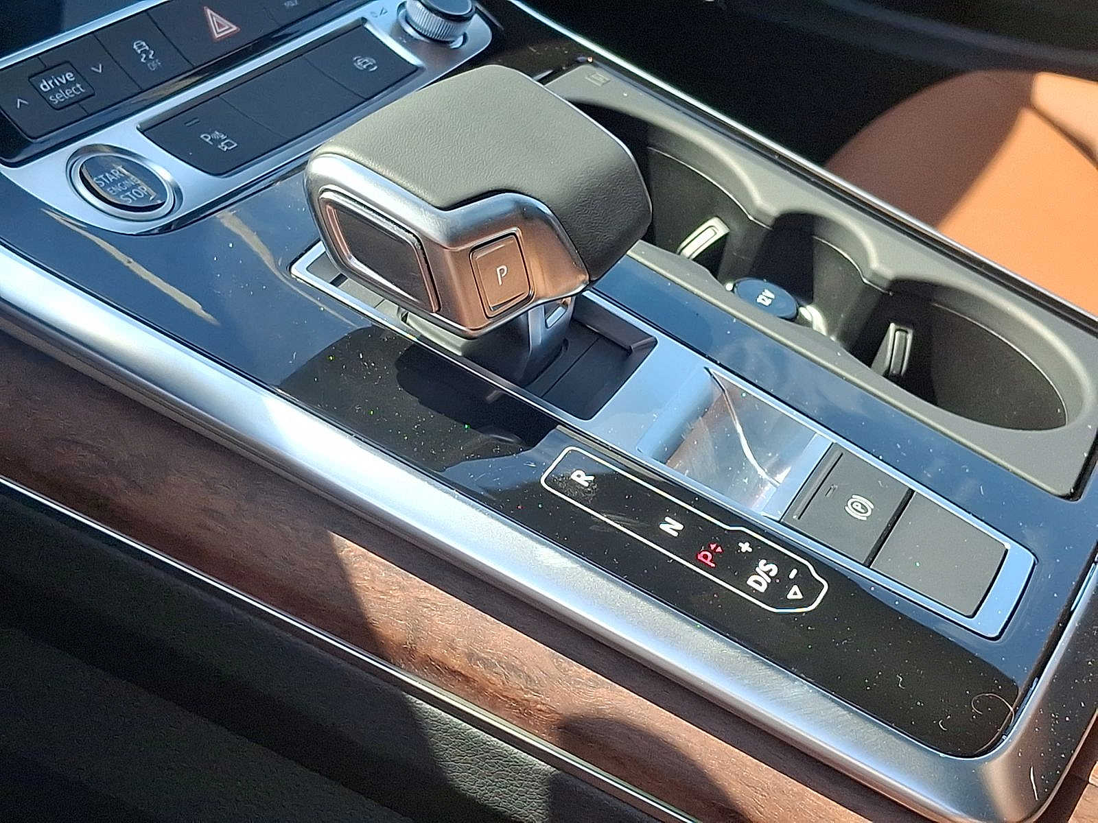 Thumbnail: 2026 Audi Q7 - 13