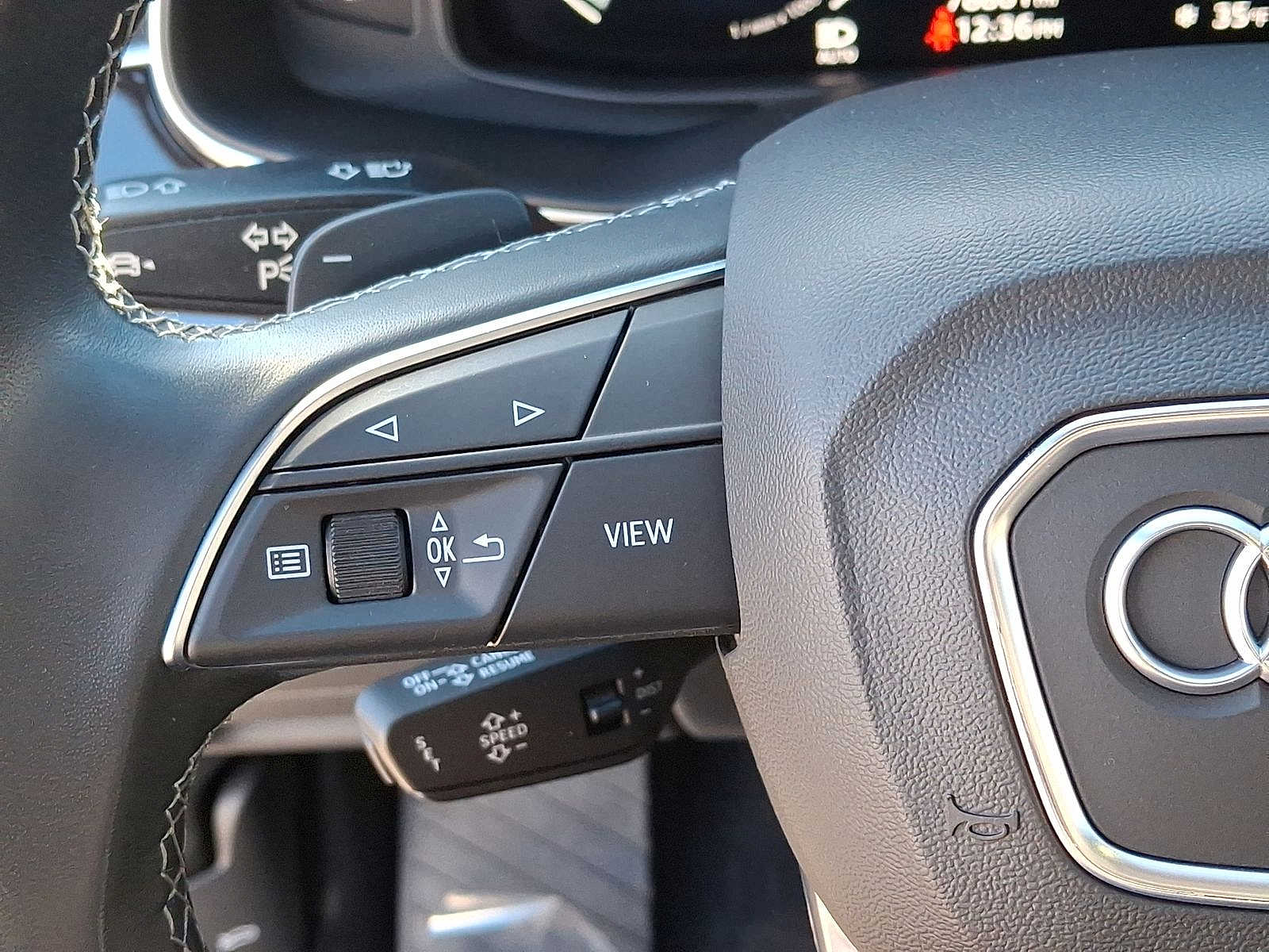 Thumbnail: 2021 Audi Q8 - 17