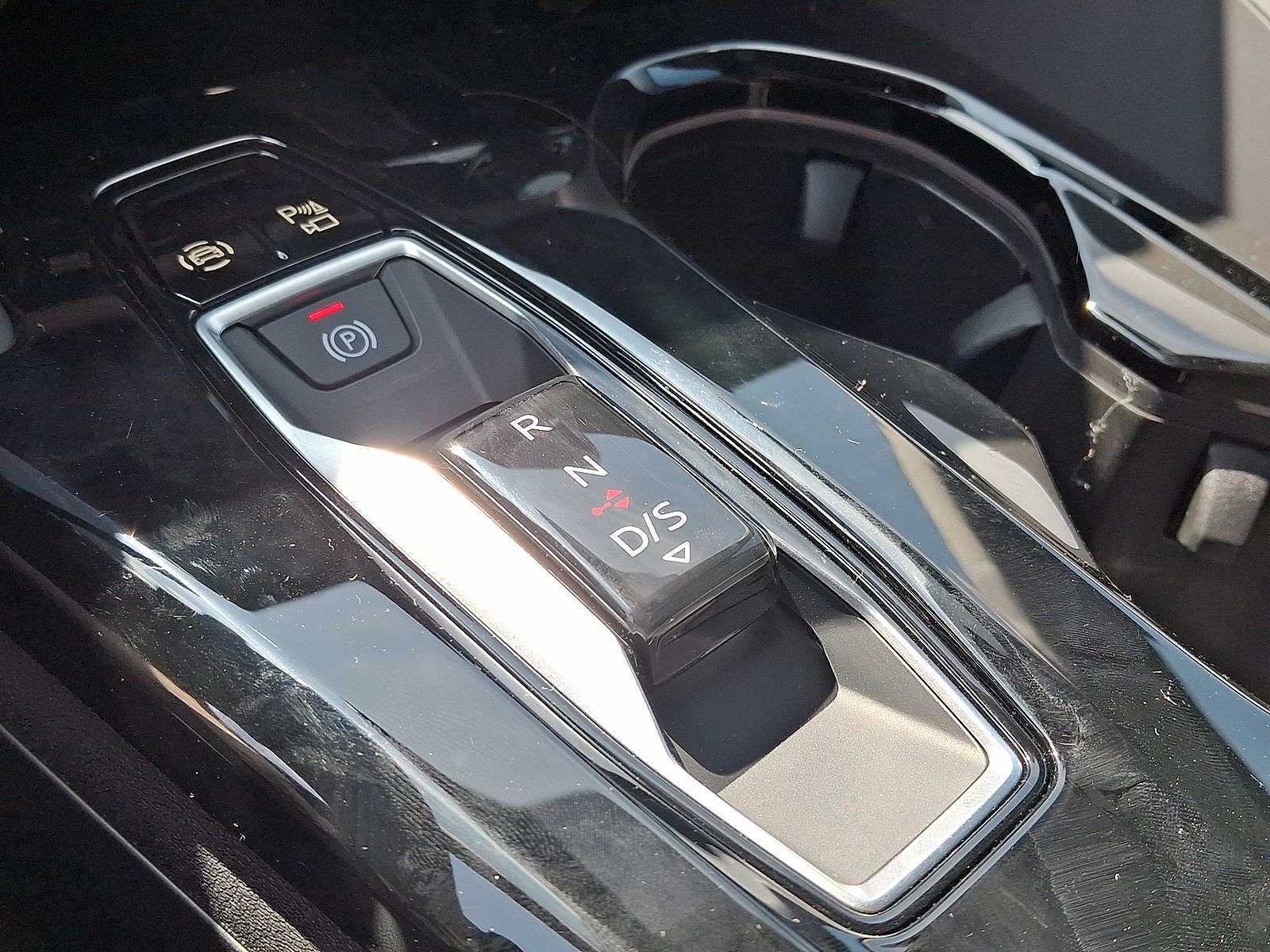 Thumbnail: 2025 Audi Q5 - 14