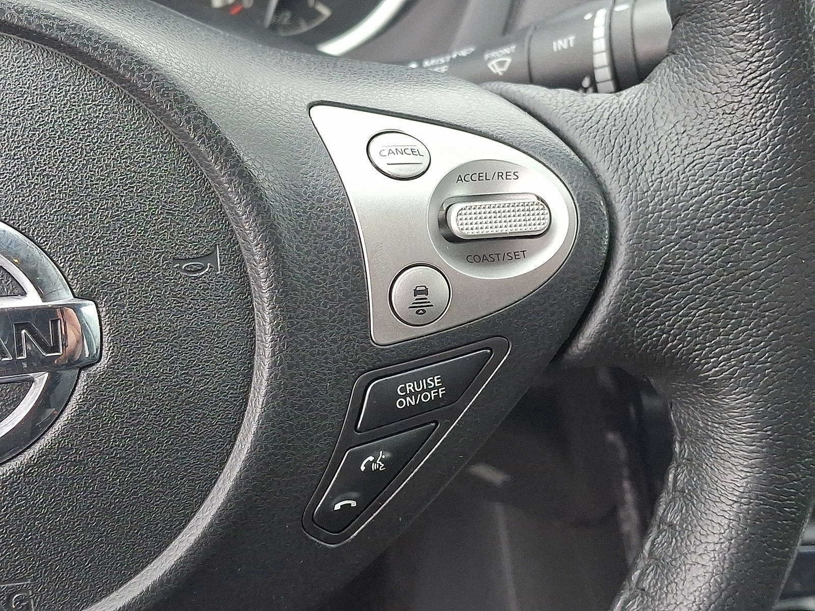 Thumbnail: 2018 Nissan Sentra - 18