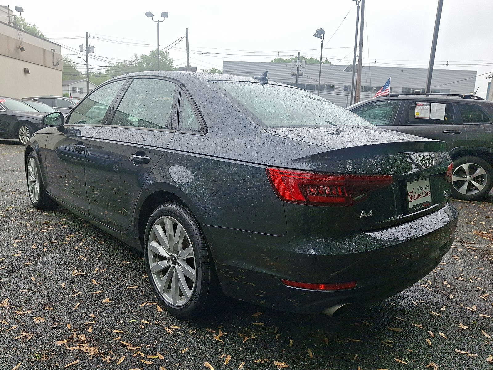 2017 Audi A4 Premium 18
