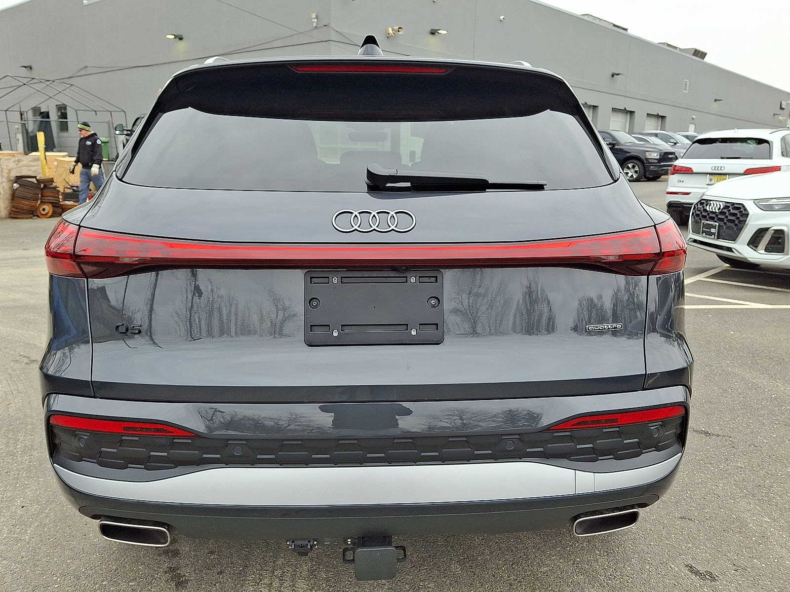 Thumbnail: 2025 Audi Q5 - 23