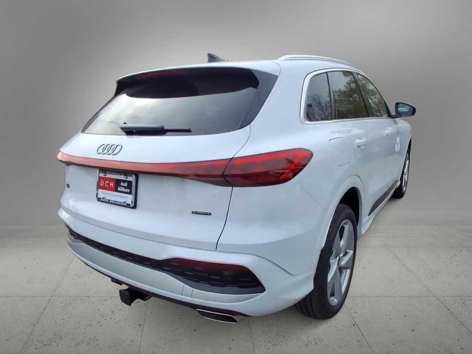 Thumbnail: 2025 Audi Q5 - 8