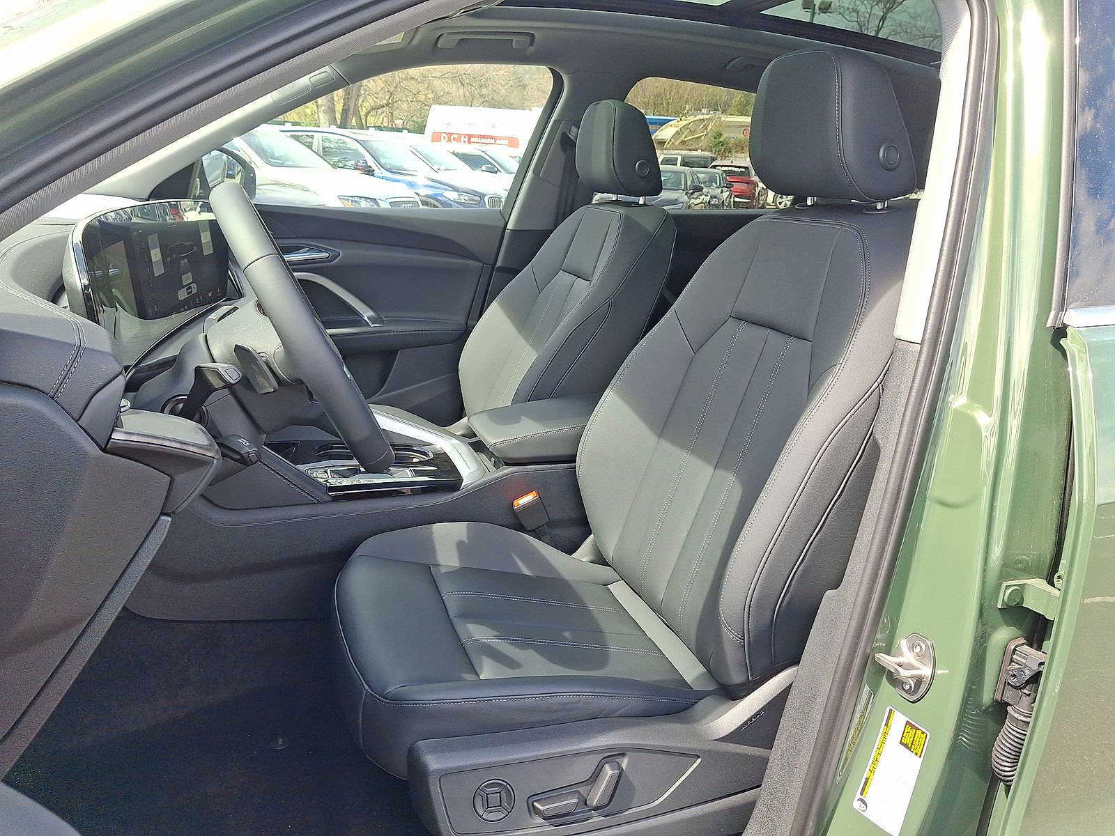 Thumbnail: 2026 Audi Q5 - 13