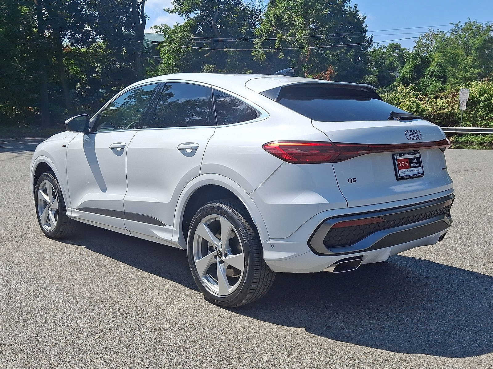 Thumbnail: 2025 Audi Q5 - 11