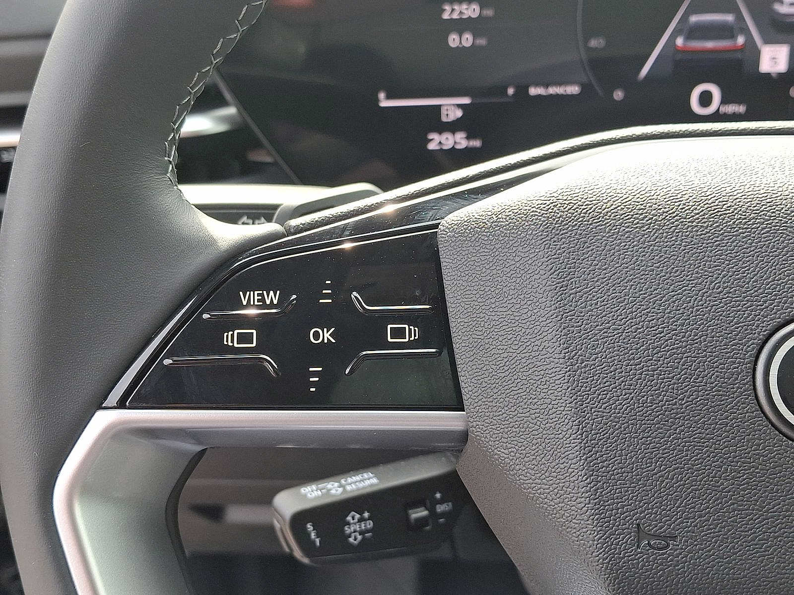 Thumbnail: 2025 Audi Q5 - 17