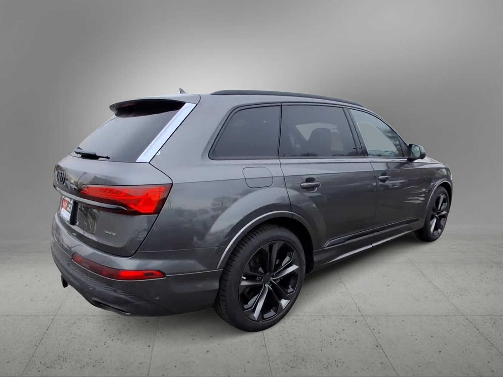 Thumbnail: 2026 Audi Q7 - 8
