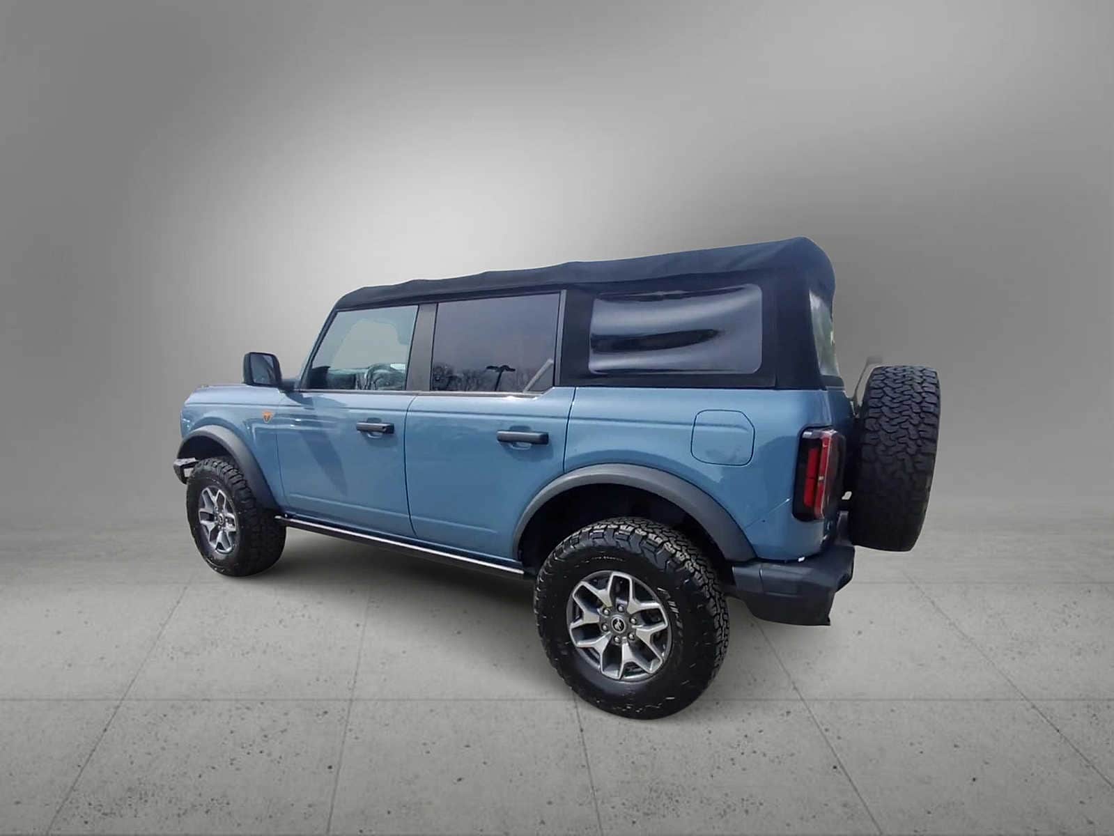 Thumbnail: 2021 Ford Bronco - 6