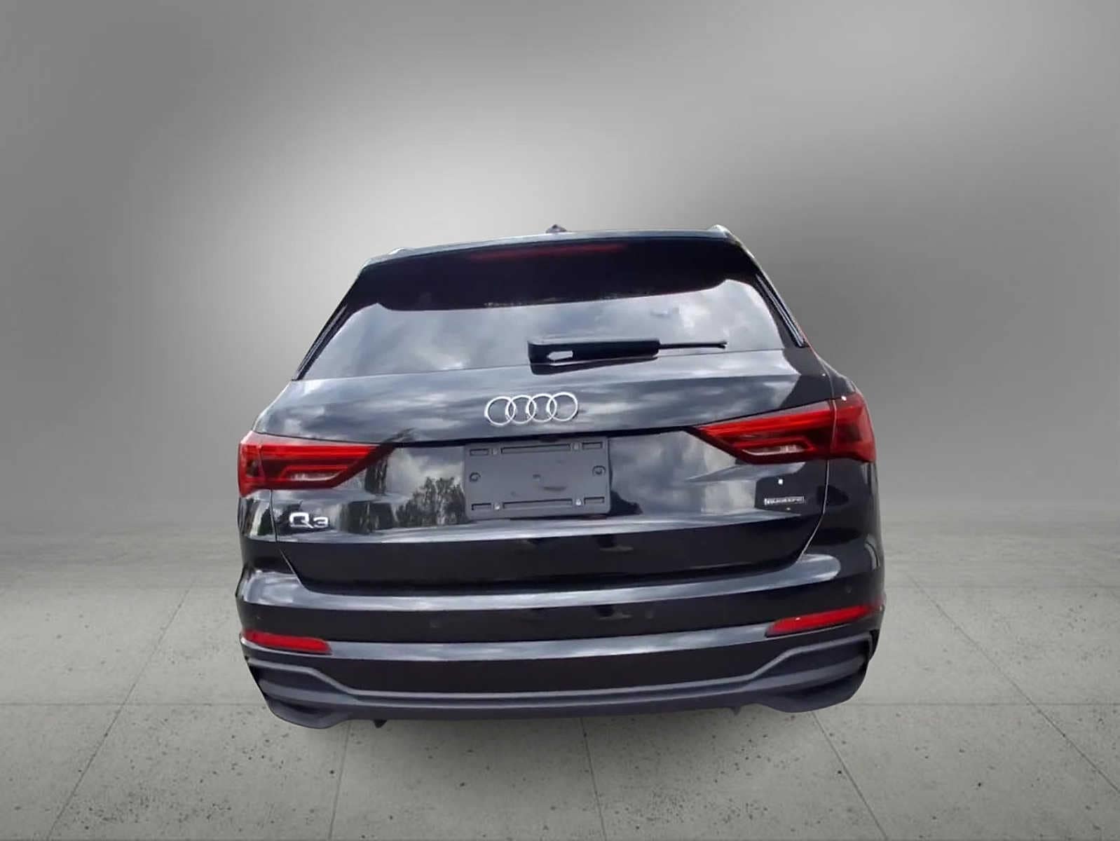 Thumbnail: 2024 Audi Q3 - 6