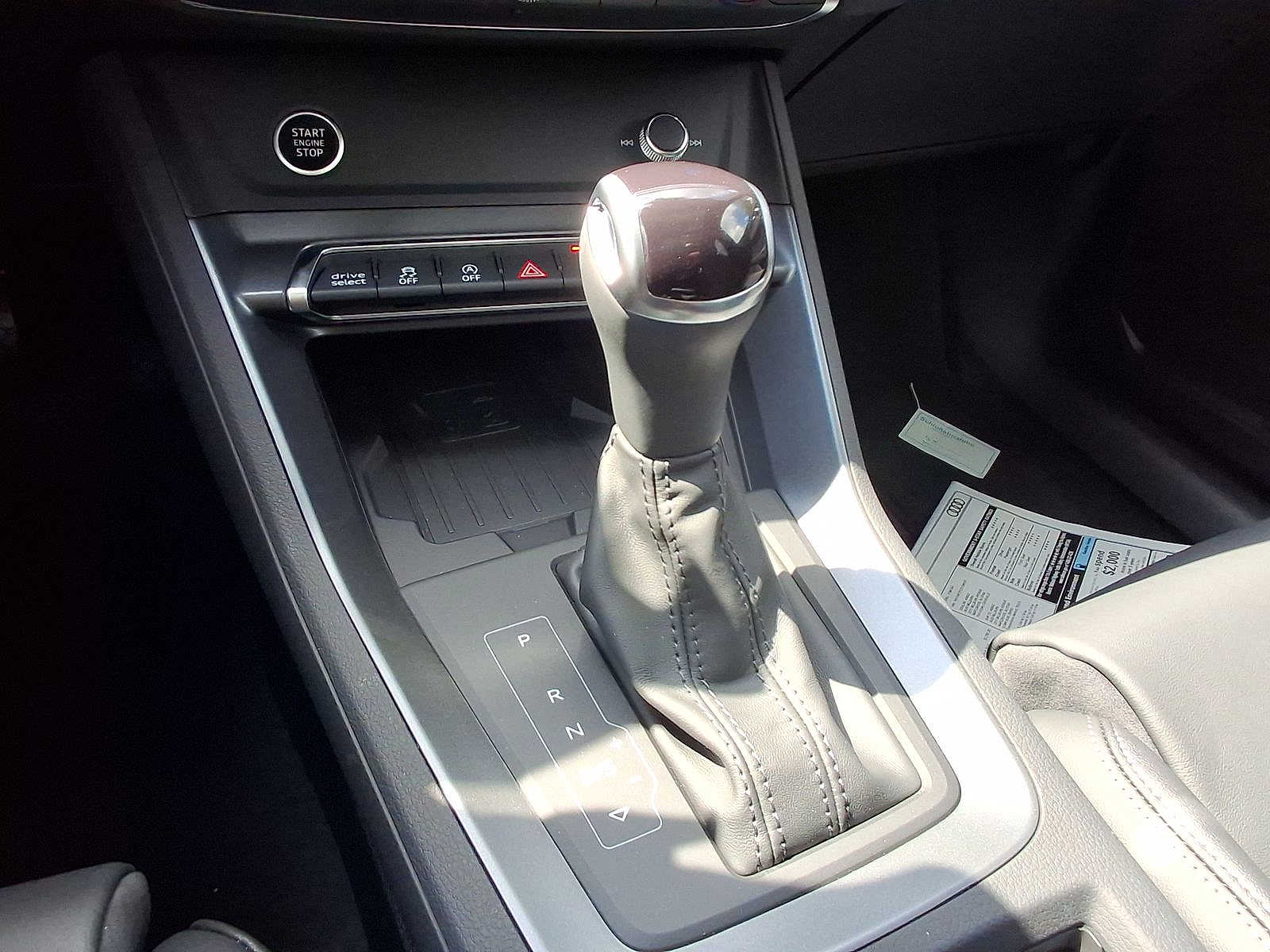 Thumbnail: 2025 Audi Q3 - 15