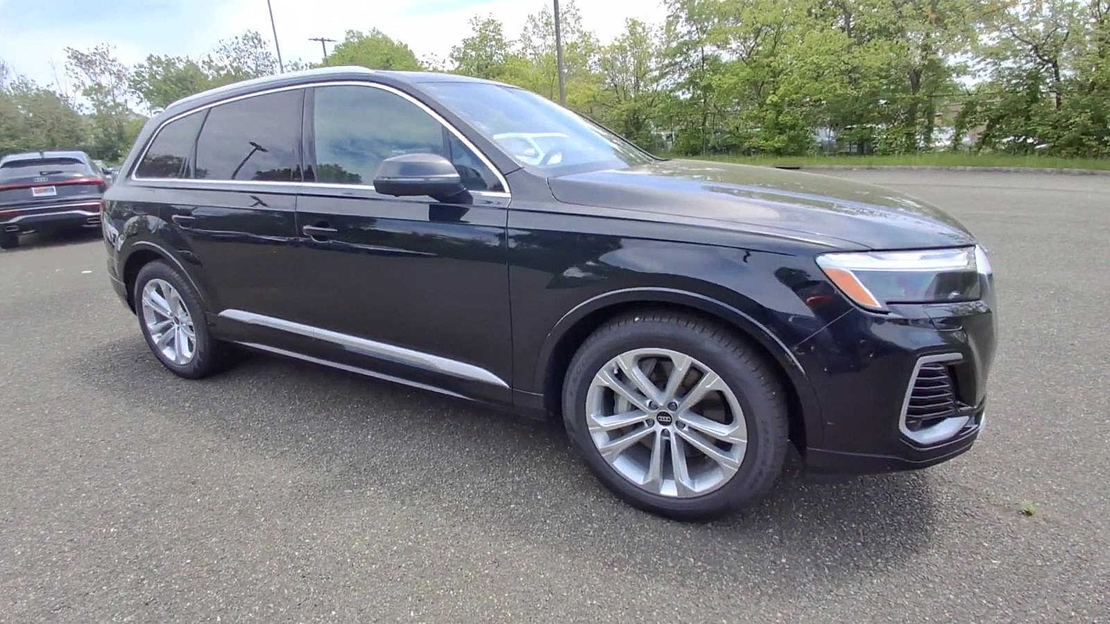Thumbnail: 2026 Audi Q7 - 2