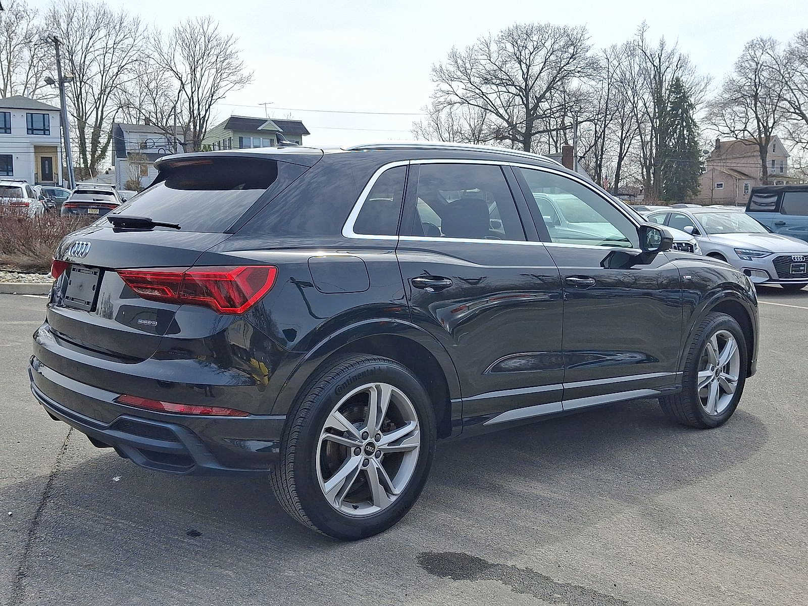Thumbnail: 2021 Audi Q3 - 25