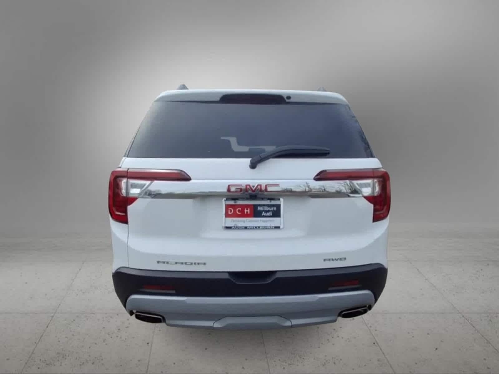 2023 GMC Acadia SLT 7