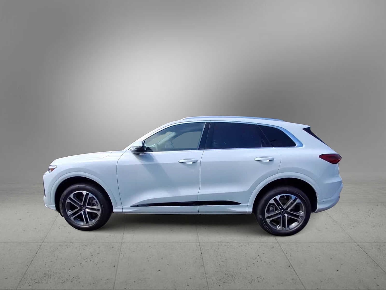 Thumbnail: 2025 Audi Q5 - 5
