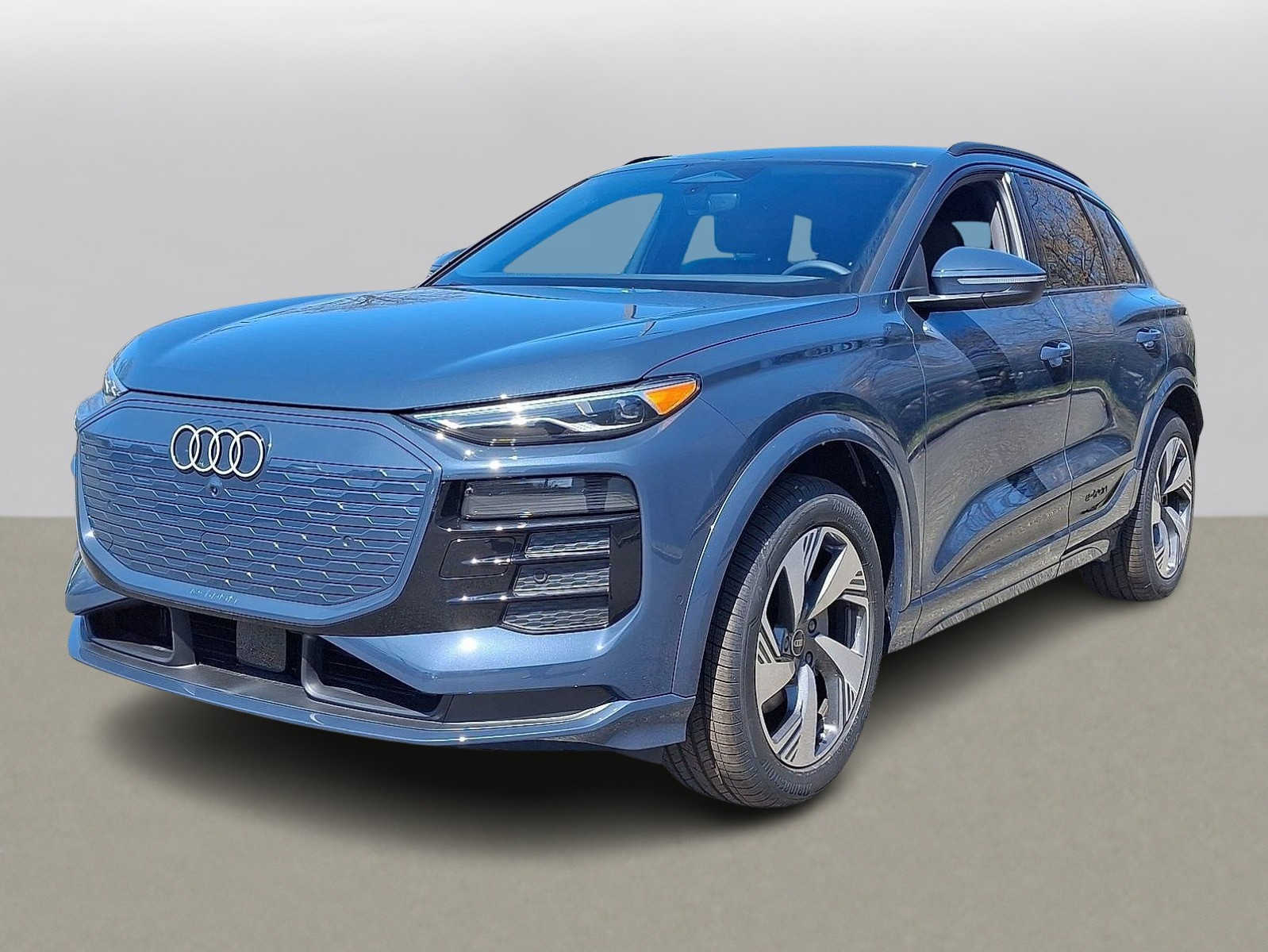 2025 Audi Q6 e-tron Premium -
                  Maplewood, NJ